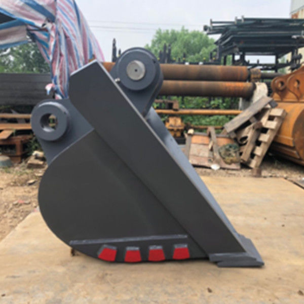 El cubo de la excavadora está bien empacado para maximizar la eficiencia y la productividad